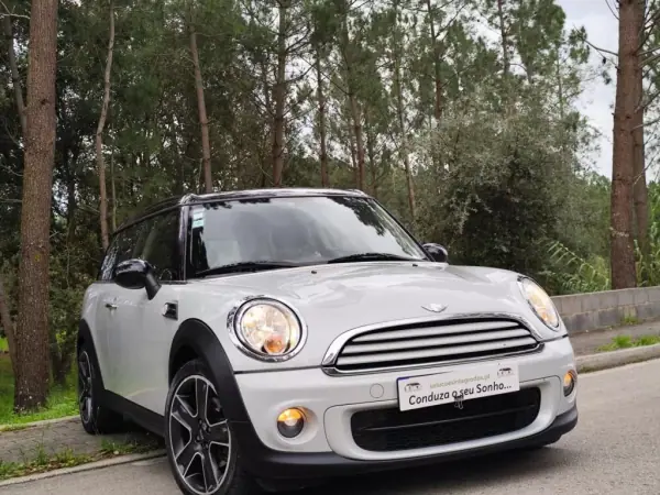 MINI Clubman 2011 - 7500 EUR, 293000 km - AUTO.MOTO.pt - 293000km - foto 3 de 65