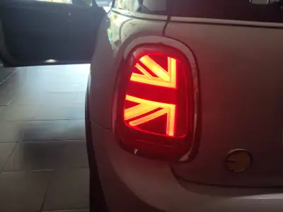 MINI Electric 2020 - 16750 EUR, 95000 km - AUTO.MOTO.pt - 95000km - foto 6 de 16