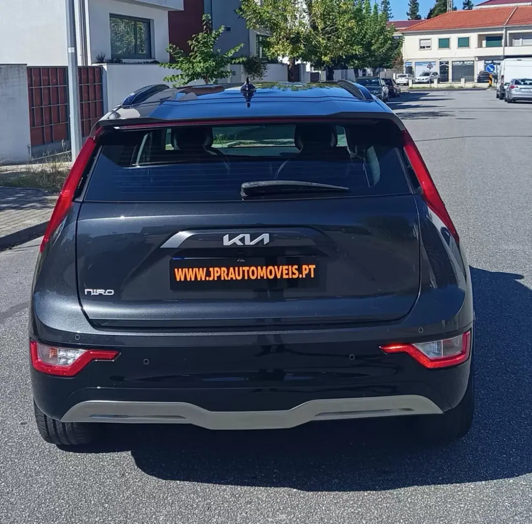 Kia e-Niro 2023 - 27990 EUR, 66300 km - 66300km - foto 8 de 20