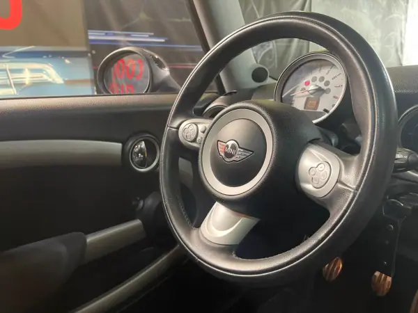 MINI Cooper S 2008 - 8999 EUR, 158000 km - AUTO.MOTO.pt - 158000km - foto 39 de 48