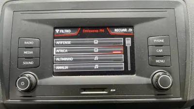 SEAT Ibiza 2018 - 7950 EUR, 199999 km - AUTO.MOTO.pt - 199999km - foto 13 de 15