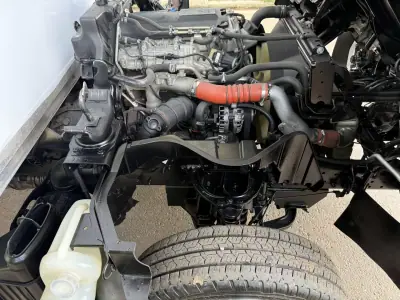 Mitsubishi 2019 - 27600 EUR, 144000 km - AUTO.MOTO.pt - 144000km - foto 24 de 25