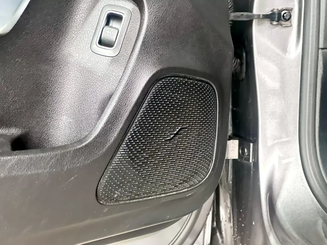 Mercedes-Benz A 180 Limousine 2019 - 24900 EUR, 210010 km - AUTO.MOTO.pt - 210010km - foto 11 de 31