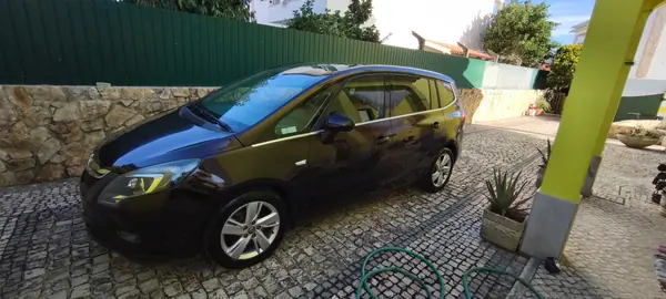 Opel Zafira 2015