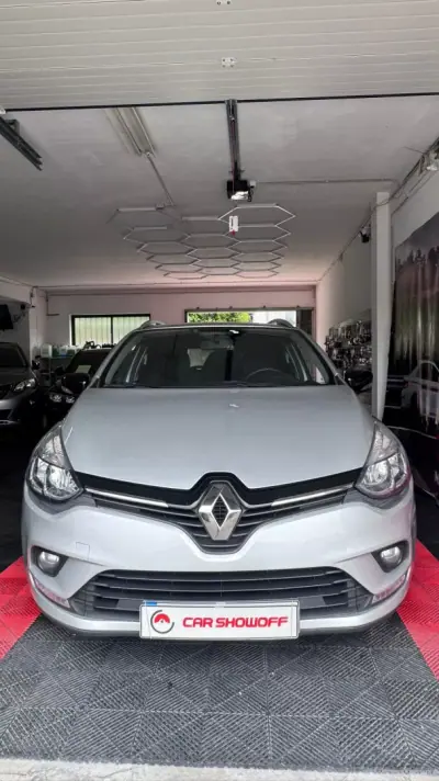 Renault Clio Sport Tourer 2019 - 9900 EUR, 178000 km - AUTO.MOTO.pt - 178000km - foto 2 de 12