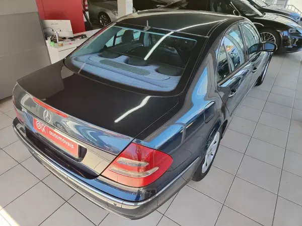 Mercedes-Benz E 220 2003 - 6950 EUR, 378000 km - AUTO.MOTO.pt - 378000km - foto 12 de 38