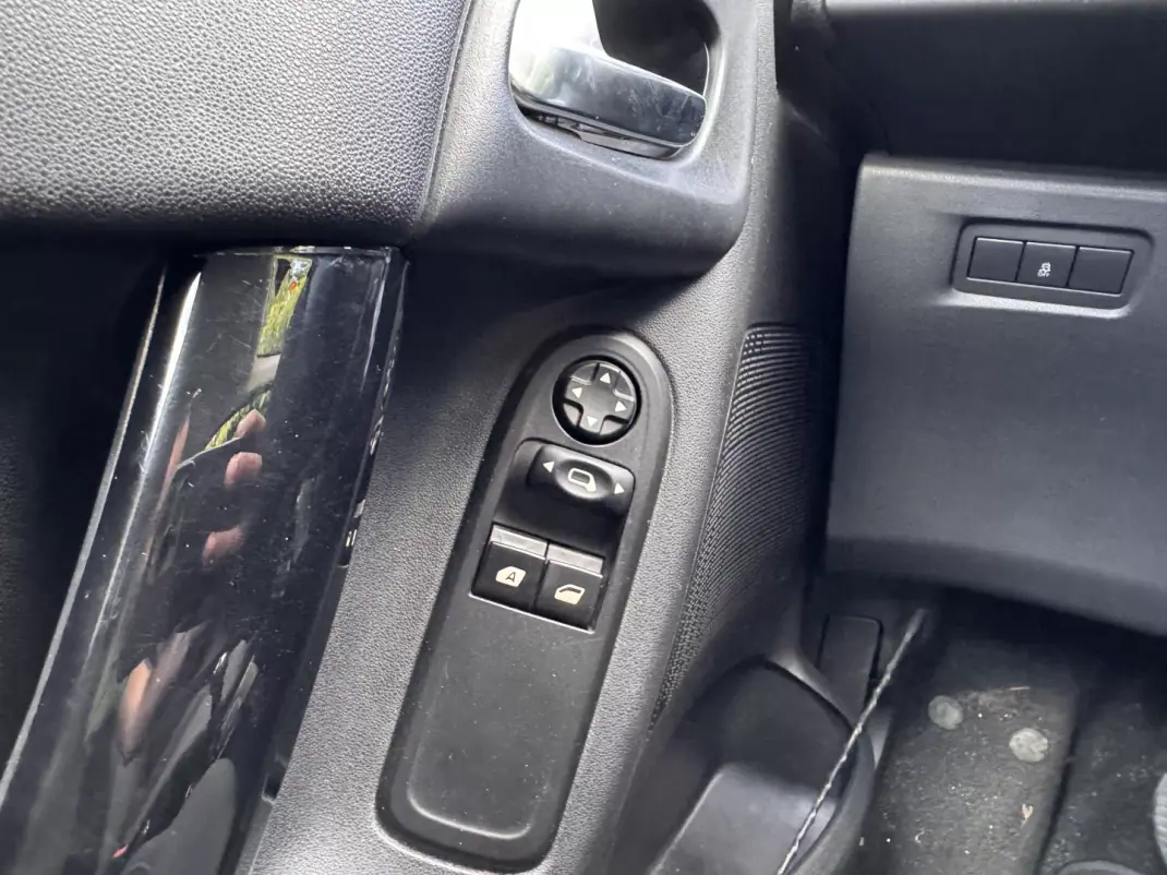 Citroën C3 2016 - 7900 EUR, 84451 km - AUTO.MOTO.pt - 84451km - foto 14 de 21