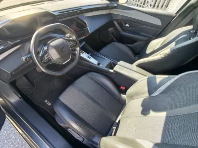 Peugeot 308 2022 - 19500 EUR, 130000 km - AUTO.MOTO.pt - 130000km - foto 21 de 37