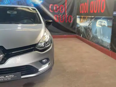 Renault Clio 2019 - 11750 EUR, 106000 km - AUTO.MOTO.pt - 106000km - foto 11 de 45