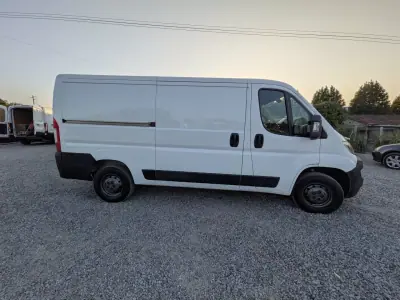 Citroën 2020 - 14990 EUR, 145000 km - AUTO.MOTO.pt - 145000km - foto 2 de 18