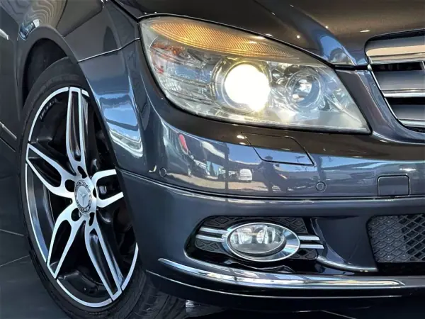 Mercedes-Benz C 220 2008 - 13990 EUR, 231000 km - AUTO.MOTO.pt - 231000km - foto 42 de 42