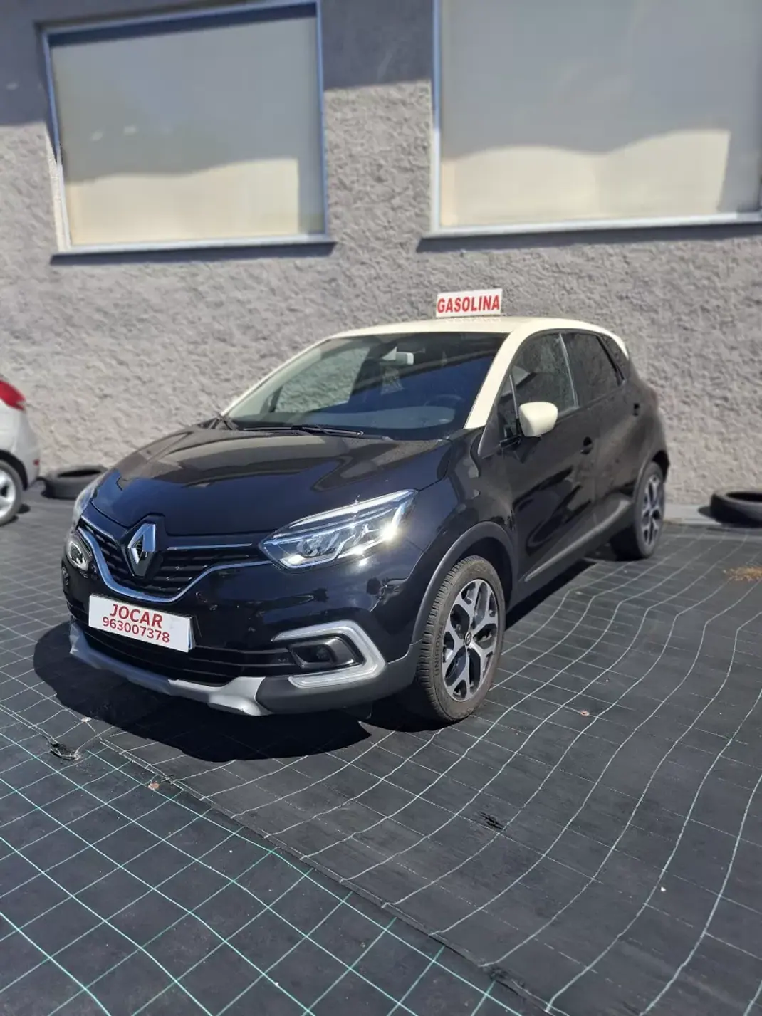 Renault Captur 2019 - 13950 EUR, 89099 km - 89099km - foto 6 de 16