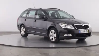 Skoda Octavia Break 2010 - 7500 EUR, 139227 km - AUTO.MOTO.pt - 139227km - foto 2 de 24