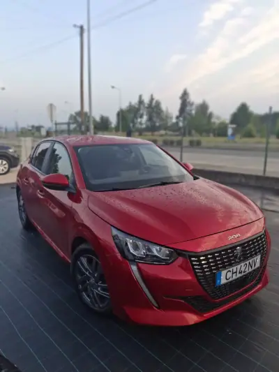 Peugeot 208 2021 - 18500 EUR, 87001 km - AUTO.MOTO.pt - 87001km - foto 3 de 13