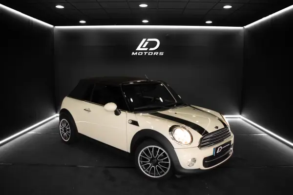 MINI COOPER CABRIO 2015 — foto 2 de 15