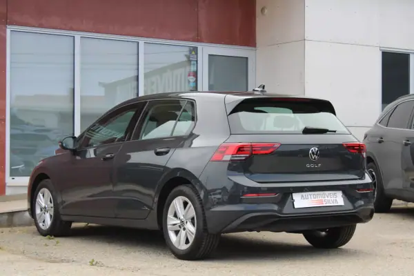 Volkswagen Golf 2022 - 17990 EUR, 193000 km - AUTO.MOTO.pt - 193000km - foto 13 de 34