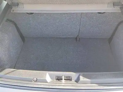 Fiat Punto 2017 - 8900 EUR, 69772 km - AUTO.MOTO.pt - 69772km - foto 38 de 39