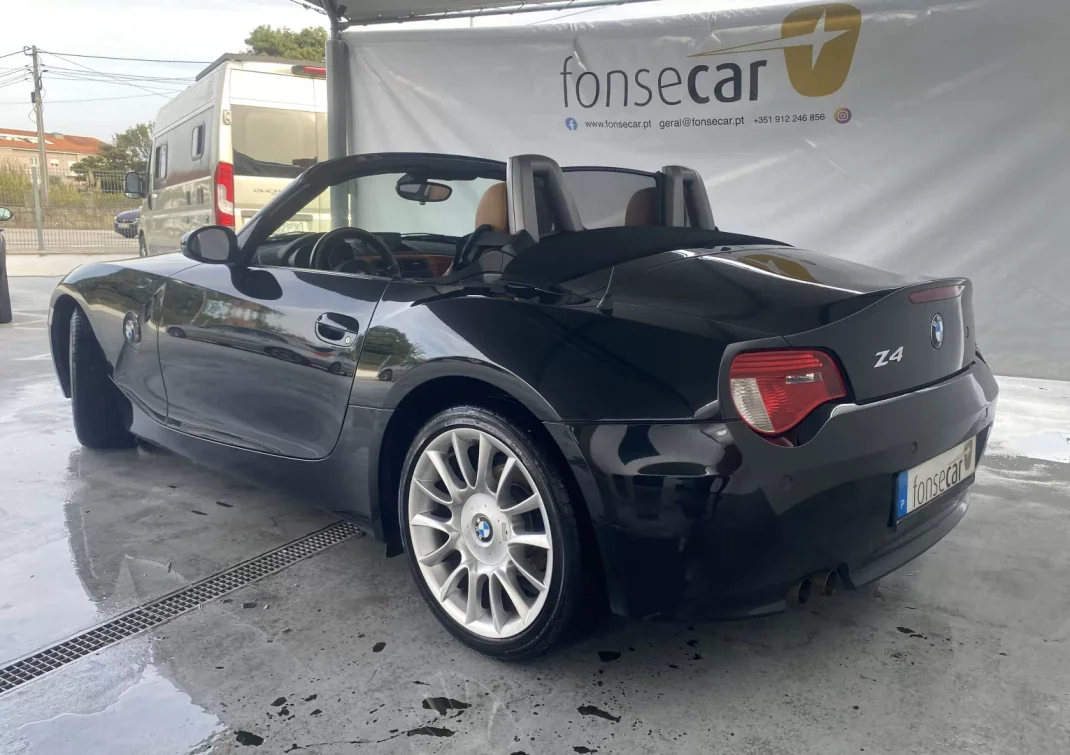 BMW Z4 2006 - 13990 EUR, 229825 km - AUTO.MOTO.pt - 229825km - foto 3 de 19