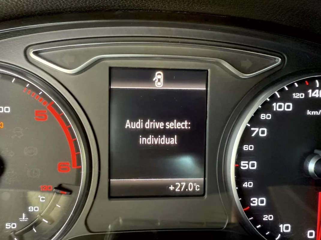 Audi A3 Sportback 2016 - 16000 EUR, 158000 km - AUTO.MOTO.pt - 158000km - foto 79 de 94