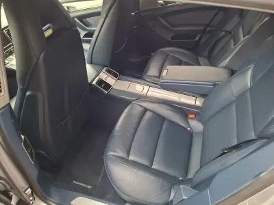 Porsche Panamera 2011 - 47900 EUR, 133621 km - 133621km - foto 19 de 36