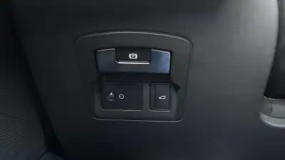 Land Rover Range Rover Velar 2019 - 37650 EUR, 96521 km - AUTO.MOTO.pt - 96521km - foto 11 de 32