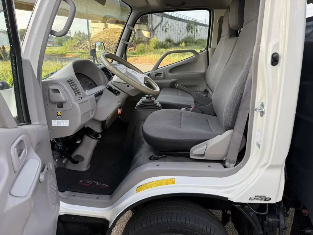 Toyota 2007 - 19900 EUR, 230000 km - AUTO.MOTO.pt - 230000km - foto 10 de 19