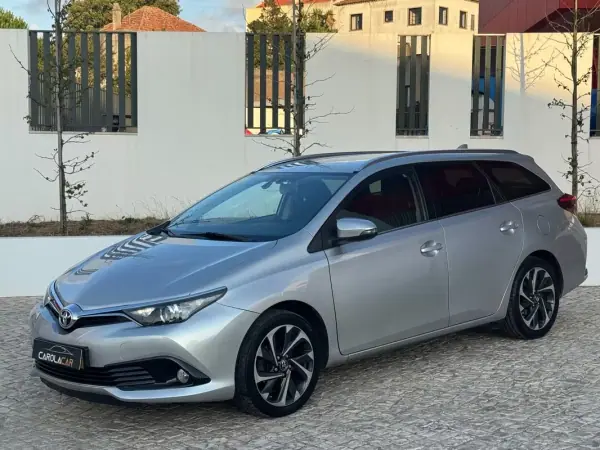 Toyota Auris Touring Sports 2016 - 13950 EUR, 98019 km - AUTO.MOTO.pt - 98019km - foto 3 de 28