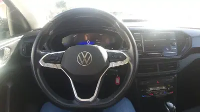 Volkswagen T-Cross 2023 - 18950 EUR, 112531 km - AUTO.MOTO.pt - 112531km - foto 26 de 40