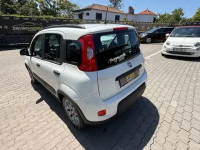 Fiat Panda 2022 - 9900 EUR, 91235 km - AUTO.MOTO.pt - 91235km - foto 9 de 12