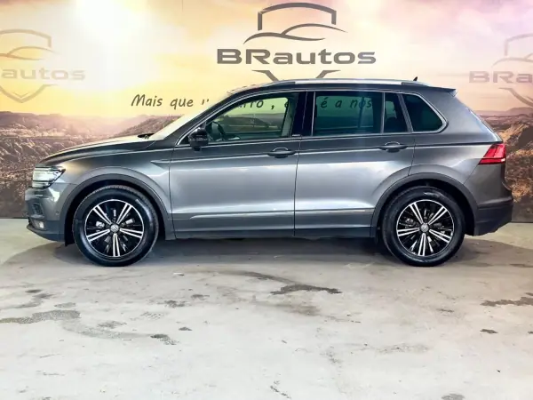 Volkswagen Tiguan 2020 - 29900 EUR, 176496 km - 176496km - foto 4 de 31