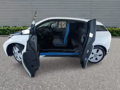 BMW i3 2016 - 13990 EUR, 180000 km - AUTO.MOTO.pt - 180000km - foto 7 de 9
