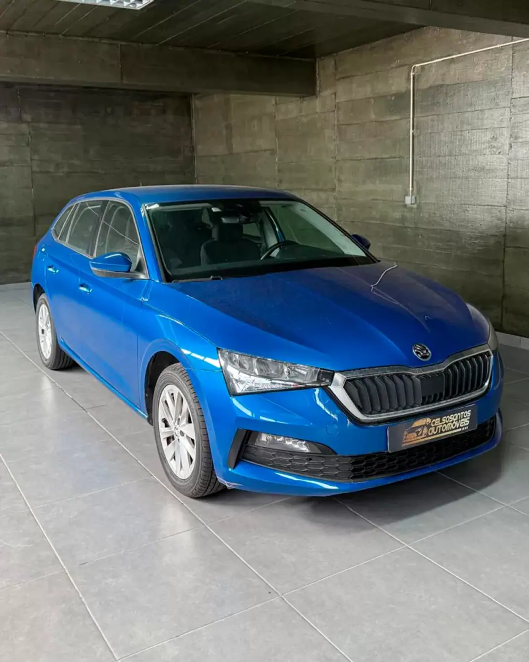 Skoda Scala 2023 - 15250 EUR, 65000 km - AUTO.MOTO.pt - 65000km - foto 1 de 16