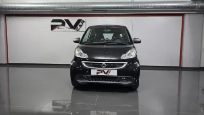 Smart Fortwo Cabrio 2013 - 9990 EUR, 98000 km - AUTO.MOTO.pt - 98000km - foto 22 de 34