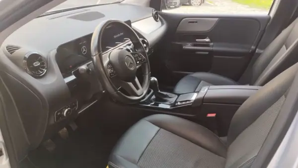 Mercedes-Benz B 180 2021 - 28900 EUR, 62291 km - AUTO.MOTO.pt - 62291km - foto 11 de 22