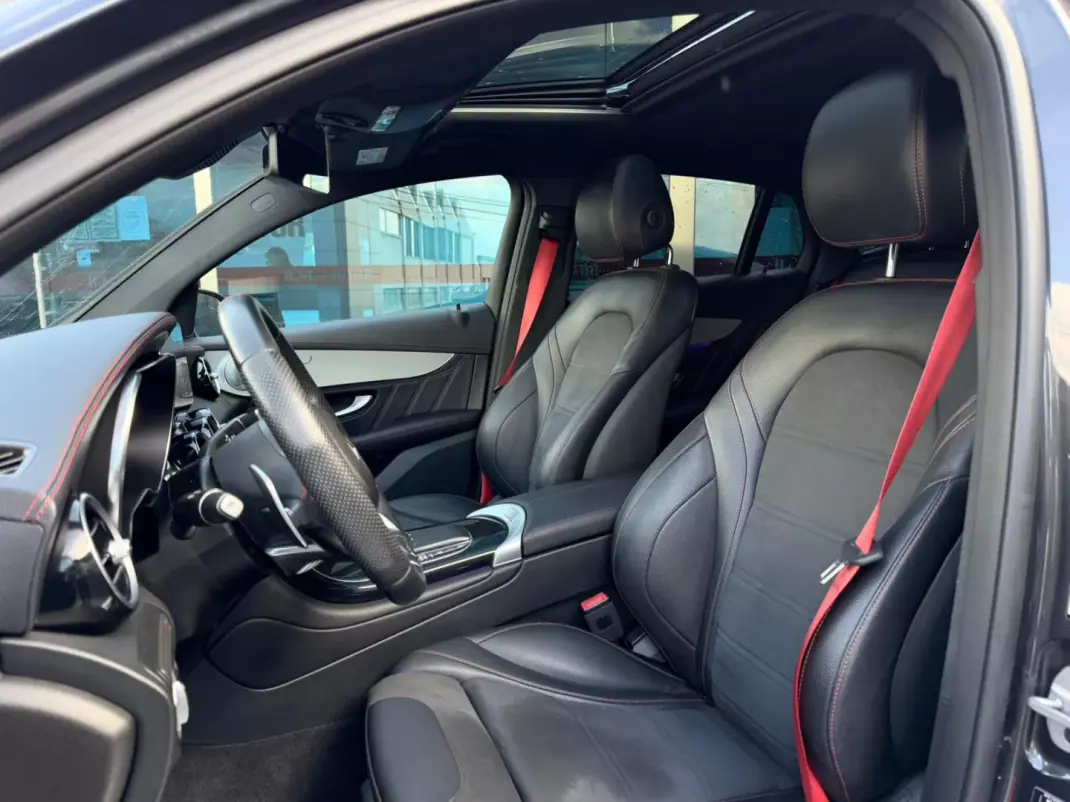 Mercedes-Benz GLC 43 AMG 2021 - 59000 EUR, 112000 km - AUTO.MOTO.pt - 112000km - foto 11 de 18