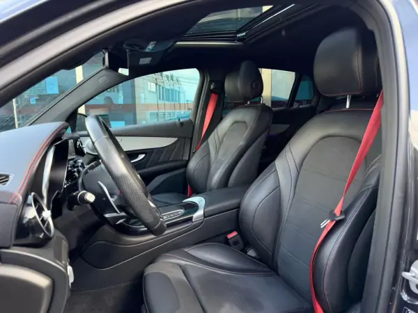 Mercedes-Benz GLC 43 AMG 2021 - 53000 EUR, 112000 km - AUTO.MOTO.pt - 112000km - foto 11 de 18