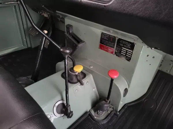 Land Rover Serie III 1973 - 35000 EUR, 87484 km - AUTO.MOTO.pt - 87484km - foto 29 de 47