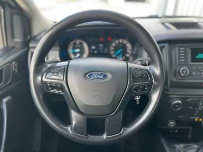 Ford Ranger 2023 - 34000 EUR, 94000 km - AUTO.MOTO.pt - 94000km - foto 8 de 16