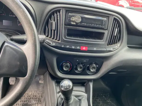 Fiat 1.3 MJ Maxi 2019 - 11900 EUR, 140288 km - AUTO.MOTO.pt - 140288km - foto 4 de 8