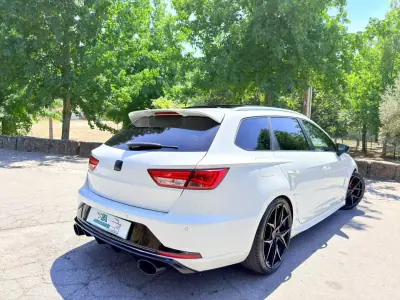 SEAT Leon ST 2016 - 16000 EUR, 188000 km - AUTO.MOTO.pt - 188000km - foto 6 de 26
