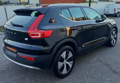 Volvo XC 40 2022 - 29490 EUR, 63800 km - AUTO.MOTO.pt - 63800km - foto 5 de 20