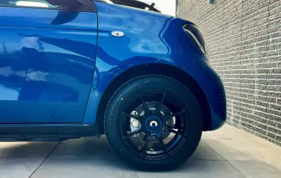 Smart ForFour 2018 - 11500 EUR, 91000 km - AUTO.MOTO.pt - 91000km - foto 6 de 13