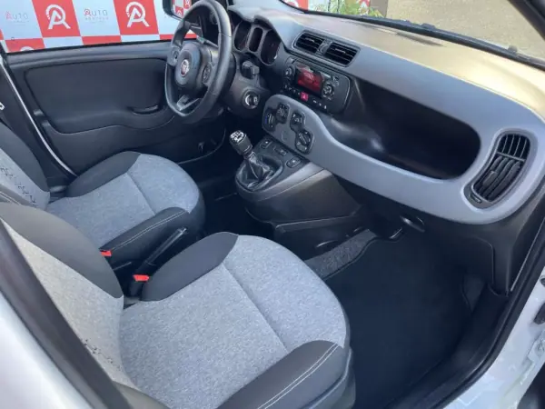 Fiat Panda 2021 - 11490 EUR, 65600 km - AUTO.MOTO.pt - 65600km - foto 9 de 15