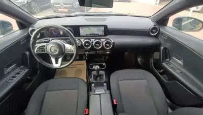 Mercedes-Benz CLA 180 2020 - 23990 EUR, 152000 km - AUTO.MOTO.pt - 152000km - foto 8 de 39
