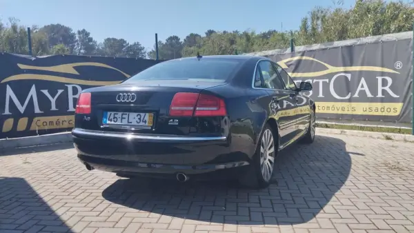 Audi A8 2008 - 12900 EUR, 350000 km - AUTO.MOTO.pt - 350000km - foto 4 de 12