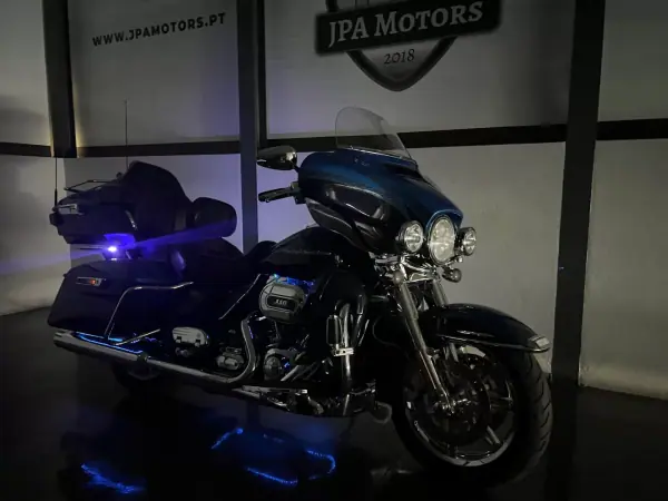 Harley-Davidson FLHTC 2014 - 20900 EUR, 39000 km - AUTO.MOTO.pt - 39000km - foto 19 de 27