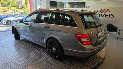 Mercedes-Benz C 180 2014 - 9900 EUR, 299370 km - AUTO.MOTO.pt - 299370km - foto 22 de 52