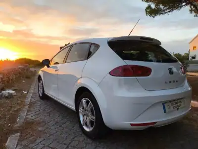 SEAT Leon 2012 - 8965 EUR, 168000 km - AUTO.MOTO.pt - 168000km - foto 3 de 12