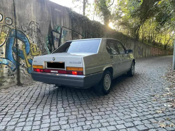 Alfa Romeo 90 1988 - 18900 EUR, 27700 km - AUTO.MOTO.pt - 27700km - foto 43 de 60