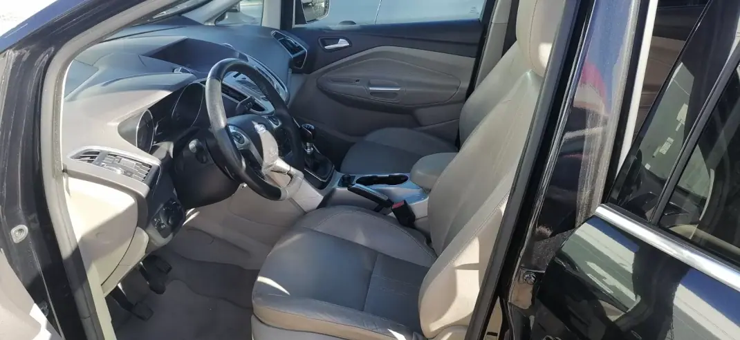 Ford C-Max 2012 - 11600 EUR, 170350 km - AUTO.MOTO.pt - 170350km - foto 7 de 15